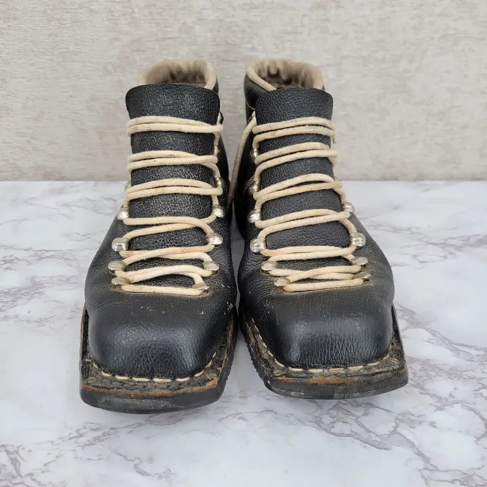 Vintage Black Leather Cross Country Ski Boots Double Tongue Double Laces